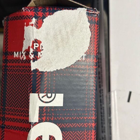 LEVIS 6 PIECE MIX & MATCH SET BOXER AND CREW NECK TSHIRTS SMALL NEW - Picture 7 of 10